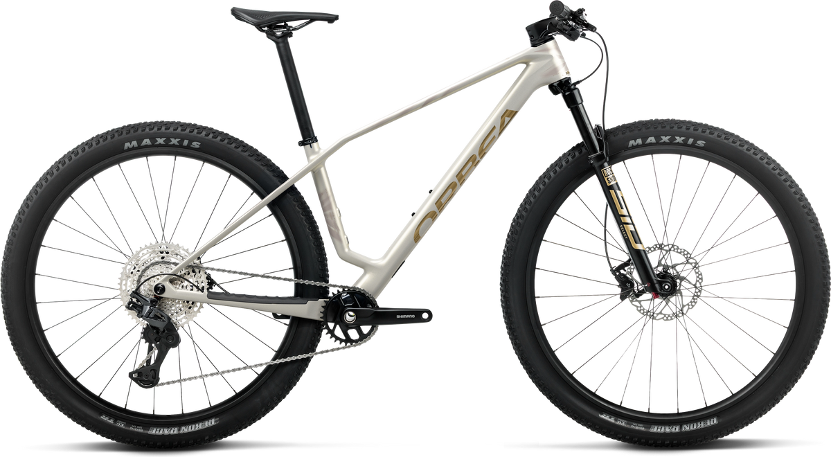 Orbea Alma M30 – Golden White - Titan Gold (Matt)