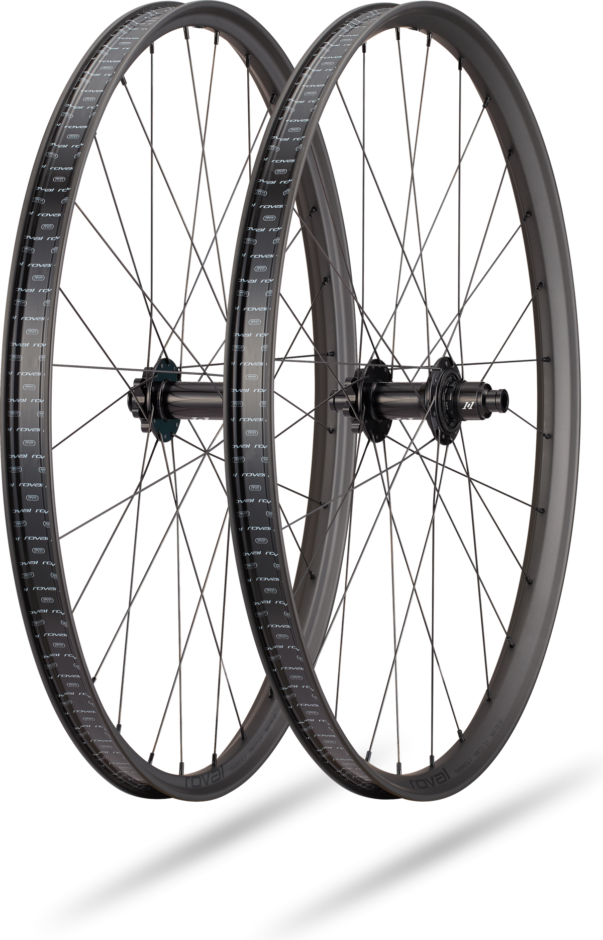Roval Traverse SL II i9 1/1 voorwiel - Satin Carbon/Gloss Black