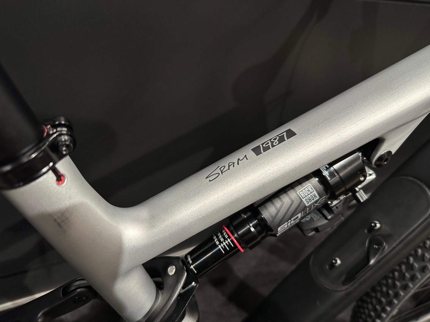 Specialized Epic 8 AXS Flight Attendant 1987 LTD