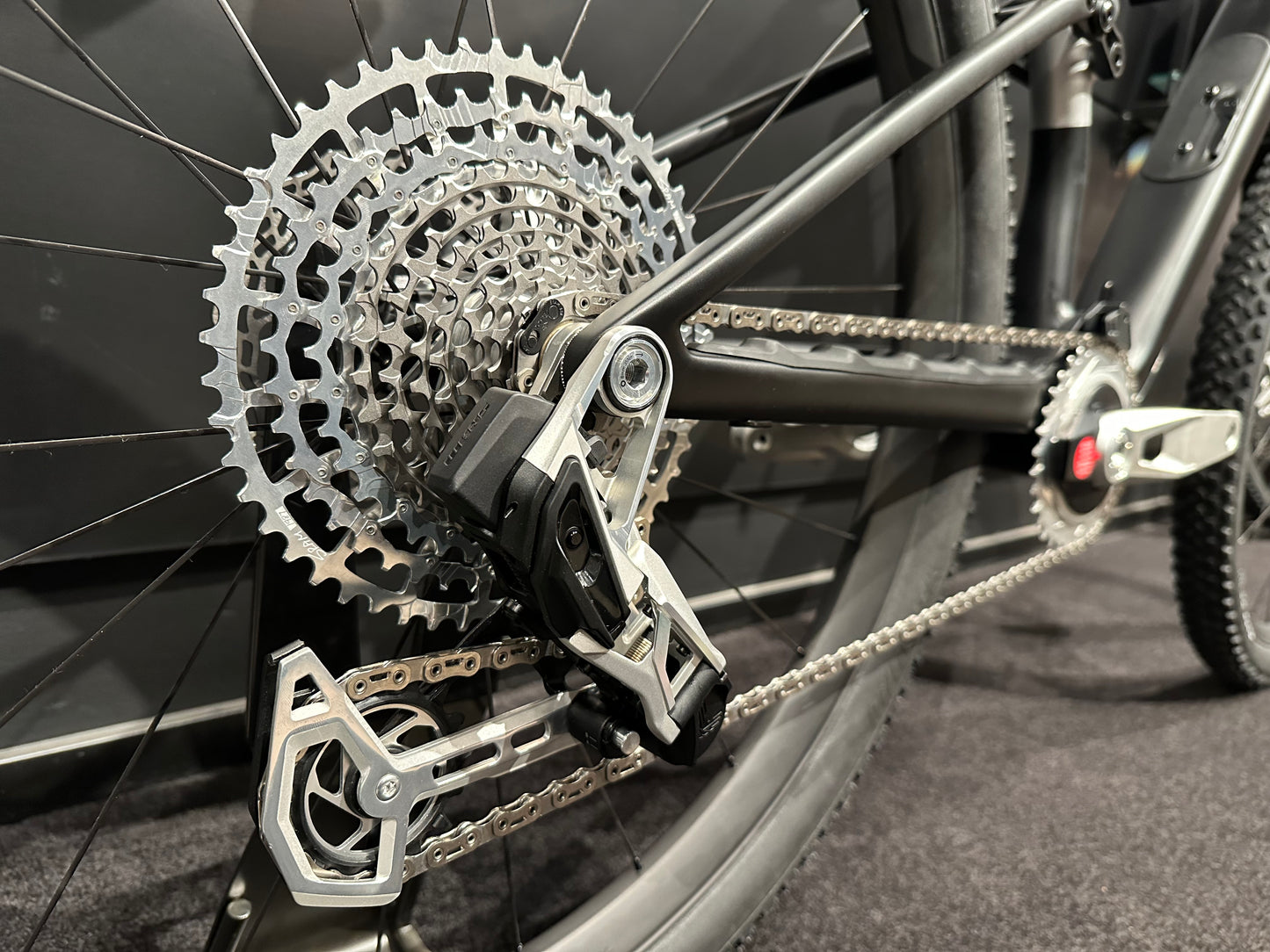 Specialized Epic 8 AXS Flight Attendant 1987 LTD