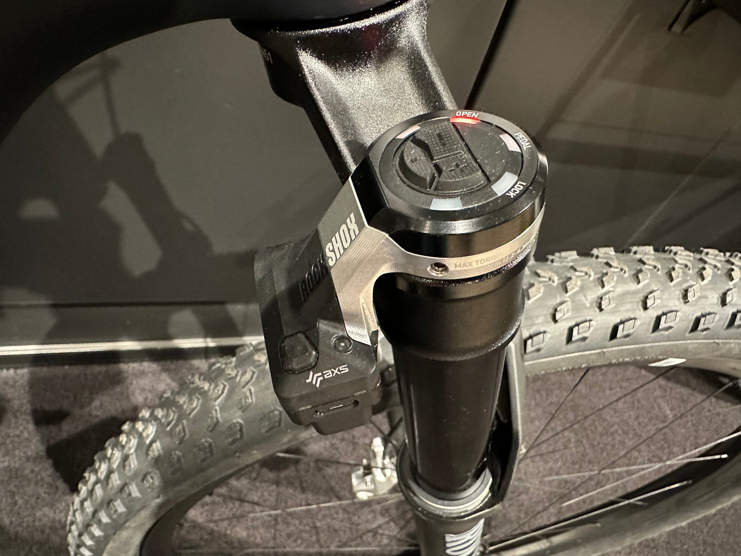 Specialized Epic 8 AXS Flight Attendant 1987 LTD