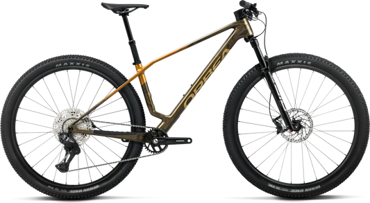 Orbea Alma M20 – Caramel Carbon View - Leo Orange (Gloss)
